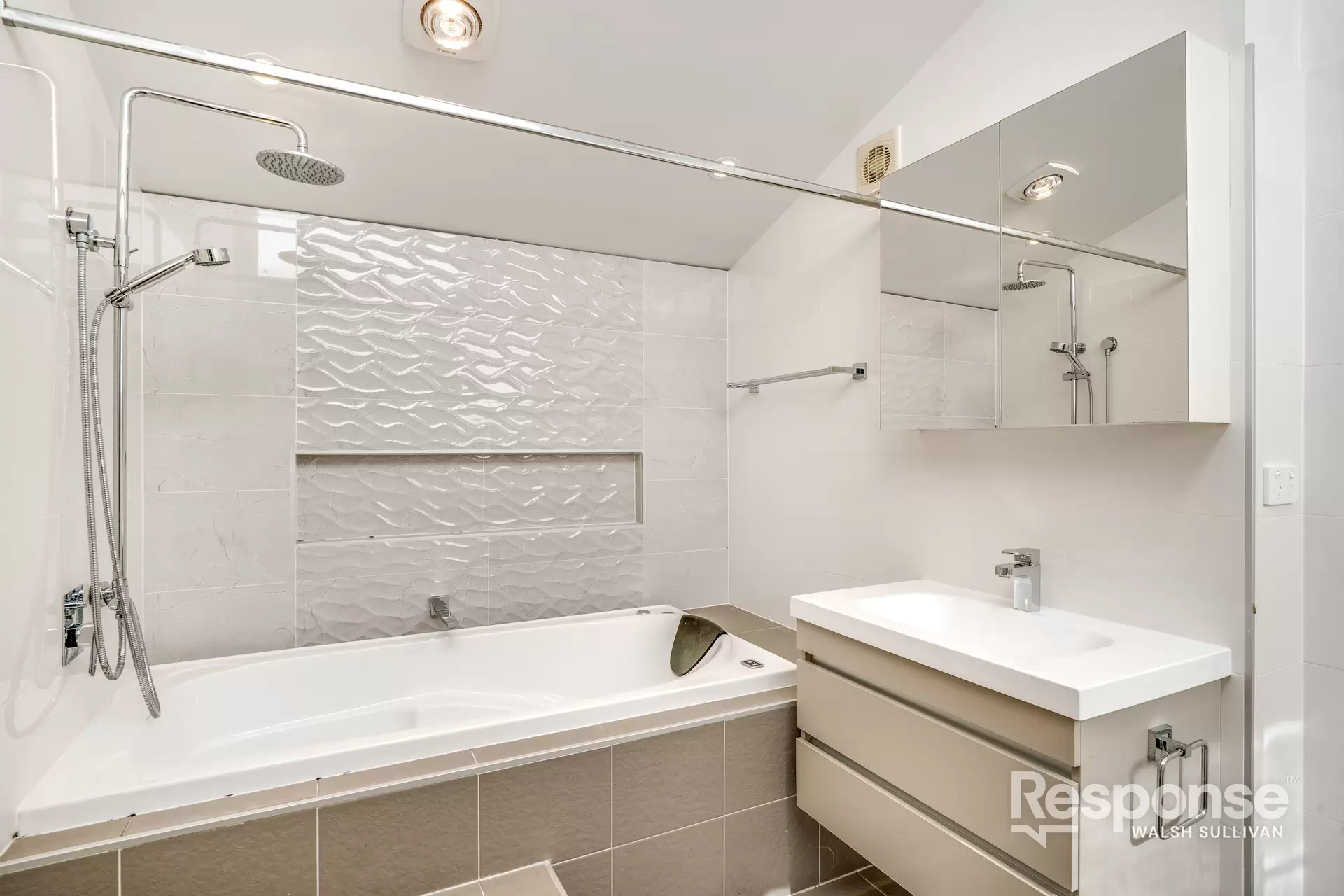 113 Tamboura Avenue, Baulkham Hills Sold by ResponseRE Walsh Sullivan Northmead - image 1