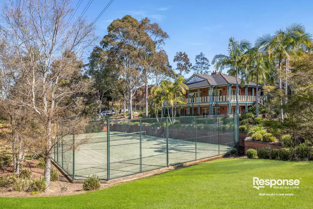 11 Caversham Court, Cherrybrook Sold by ResponseRE Walsh Sullivan Baulkham Hills - image 1