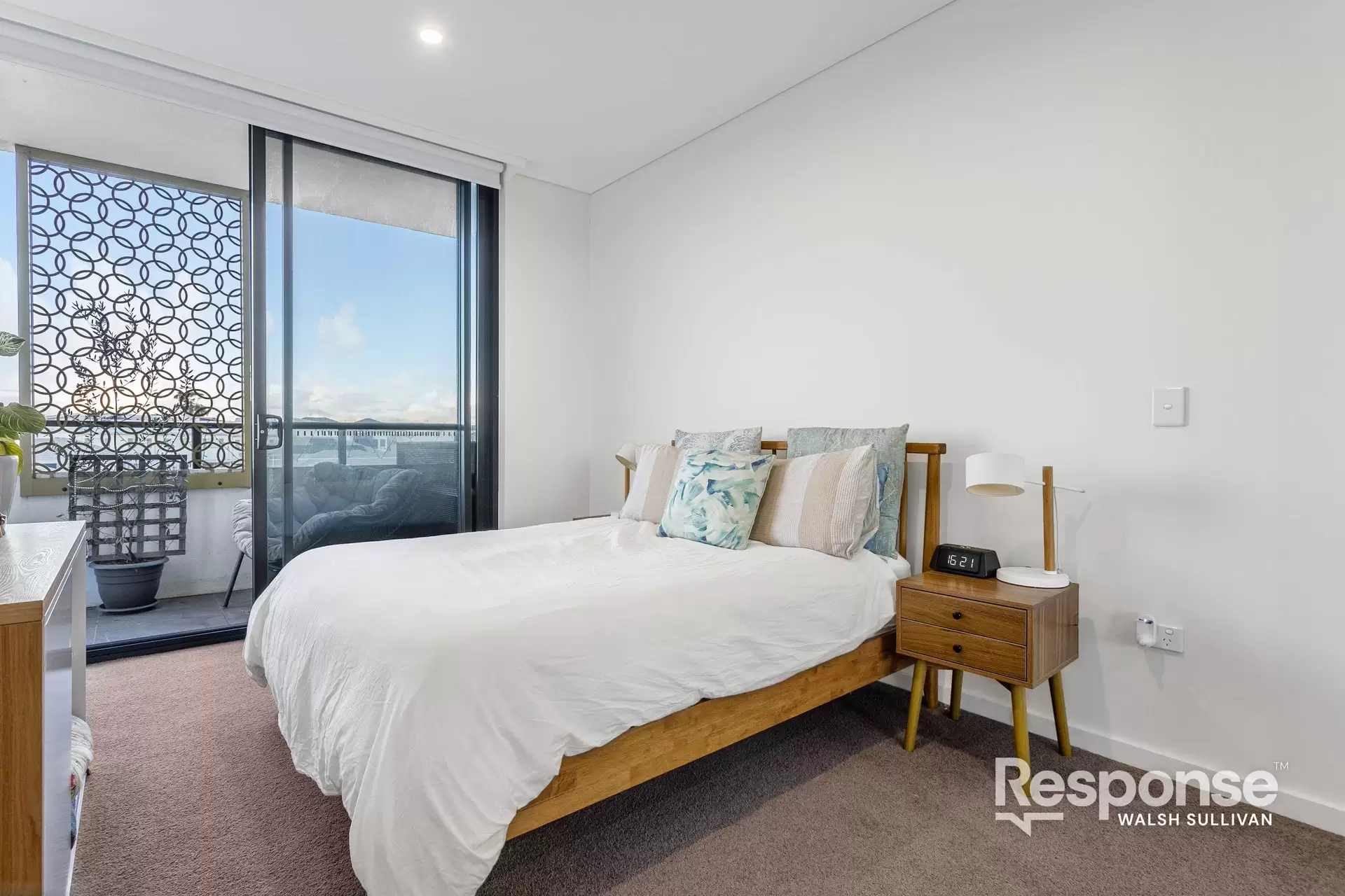 303/3B Schofields Farm Road, Tallawong Sold by ResponseRE Walsh Sullivan Northmead - image 1