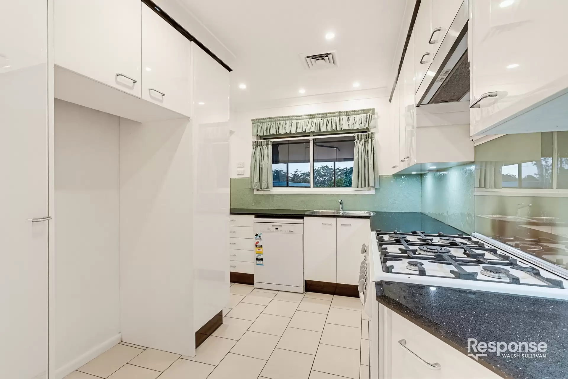 10 Allsopp Avenue, Baulkham Hills For Lease by ResponseRE Walsh Sullivan Northmead - image 1