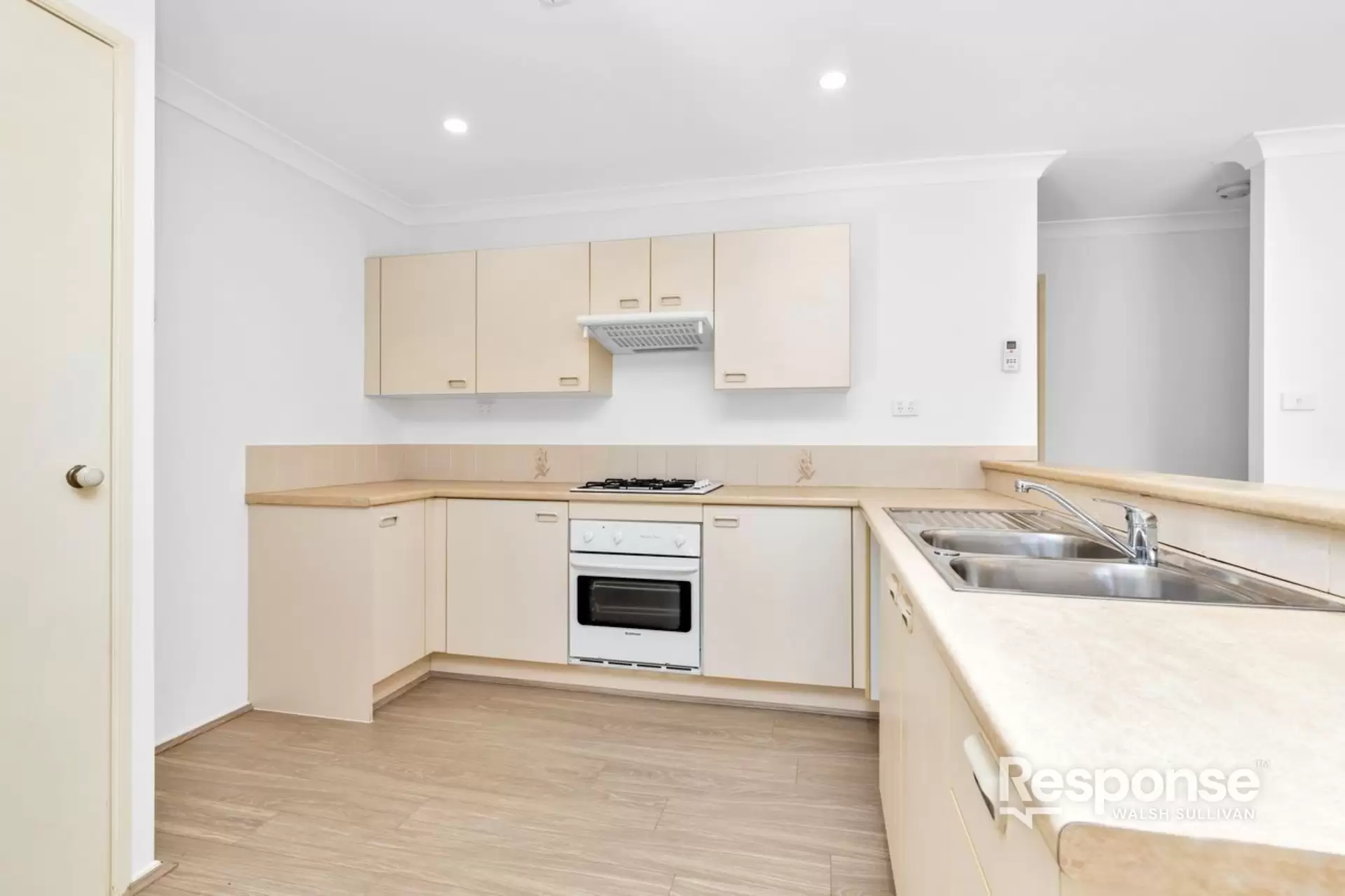 1 Mazari Grove, Stanhope Gardens For Lease by ResponseRE - image 1