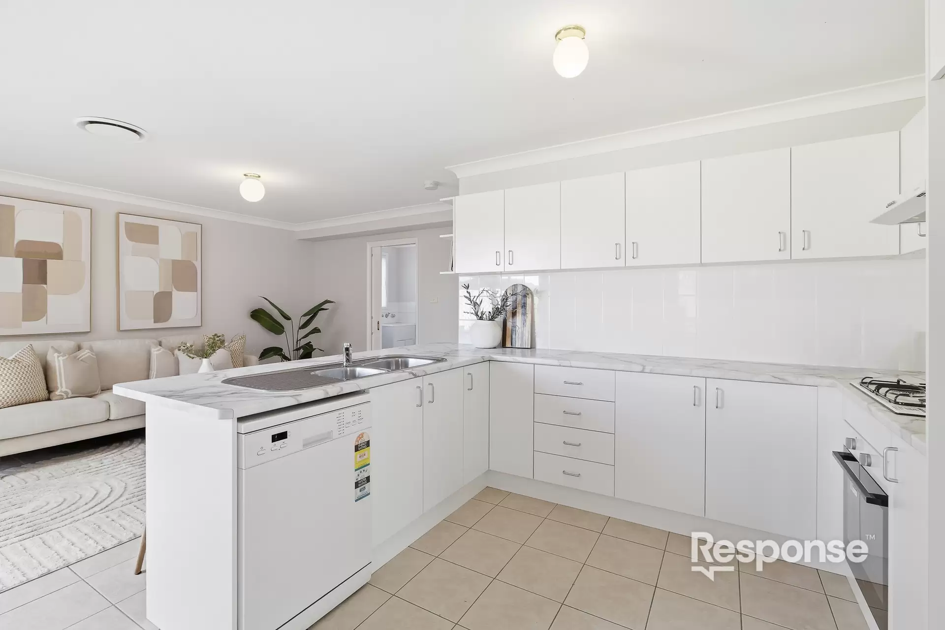 21/103-111 The Lakes Drive, Glenmore Park Sold by ResponseRE - image 1