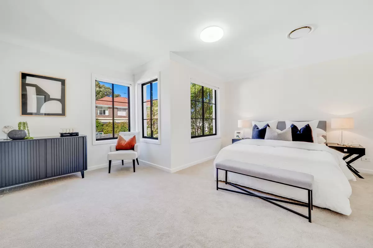3 Valadon Place, Norwest Sold by ResponseRE - image 1