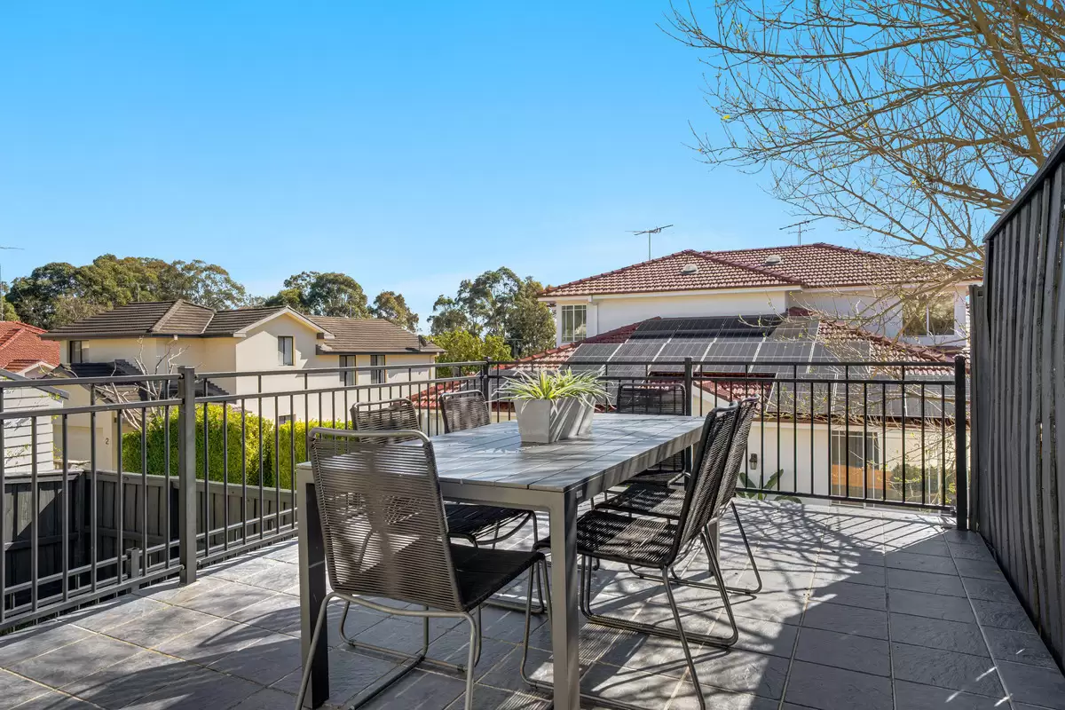3 Valadon Place, Norwest Sold by ResponseRE - image 1