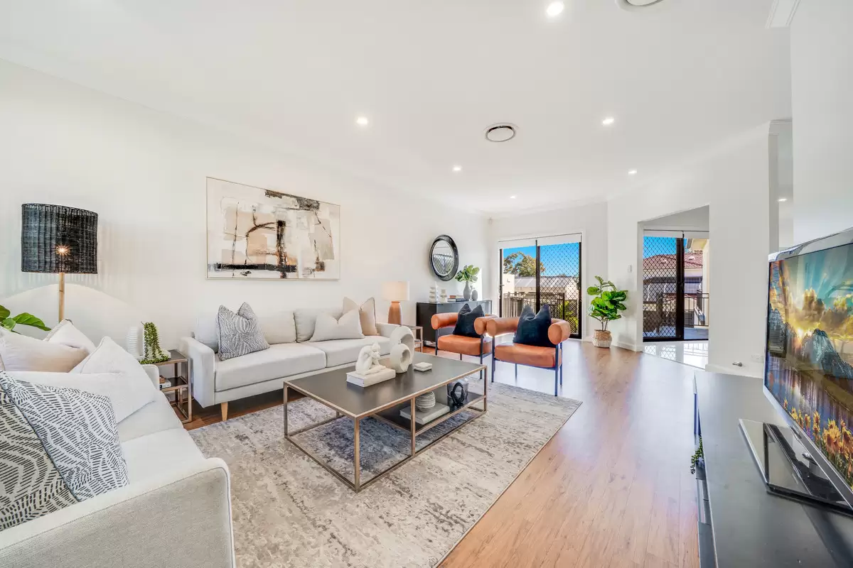 3 Valadon Place, Norwest Sold by ResponseRE - image 1