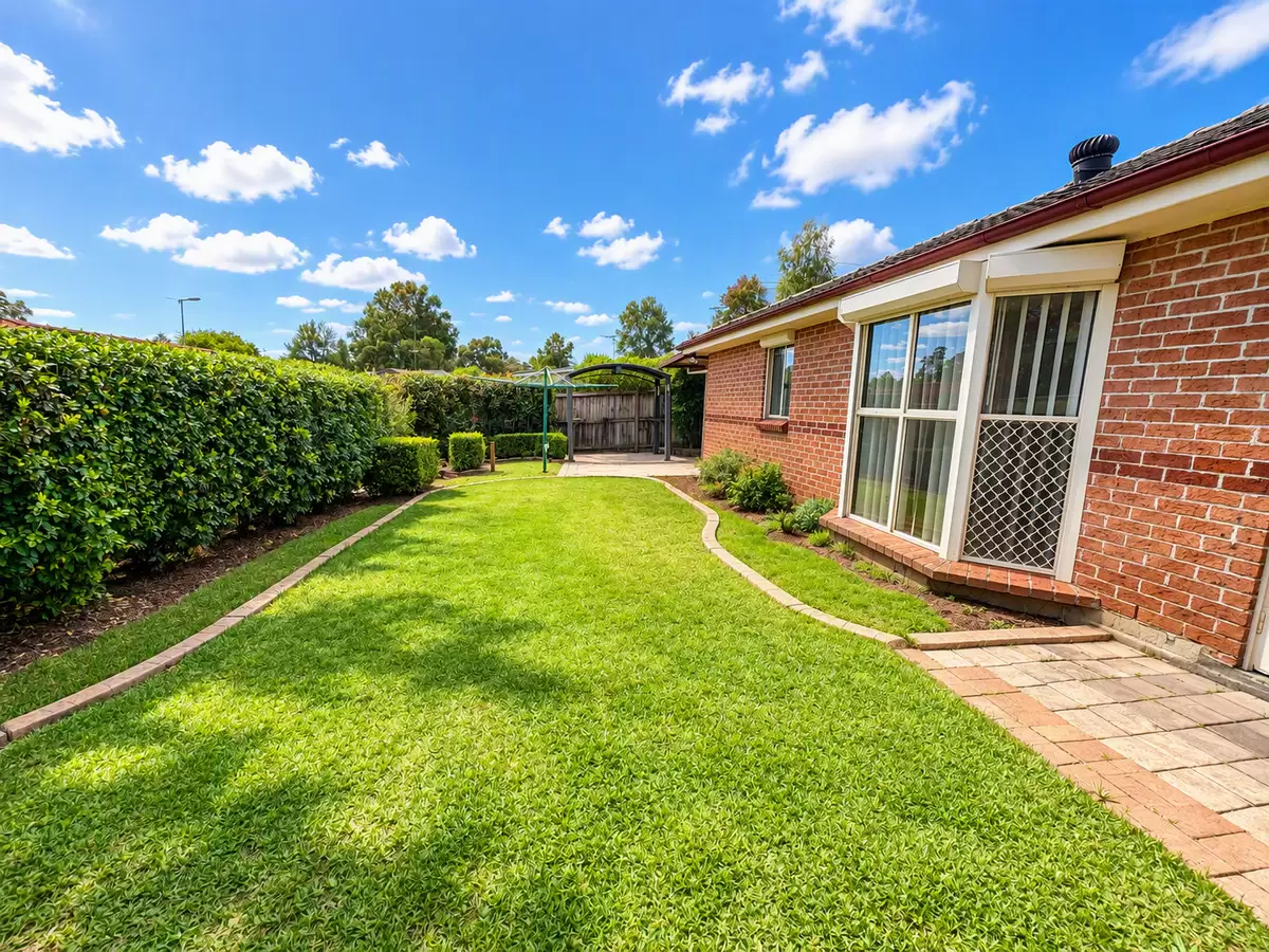 8 Risca Place, Quakers Hill For Lease by ResponseRE - image 1