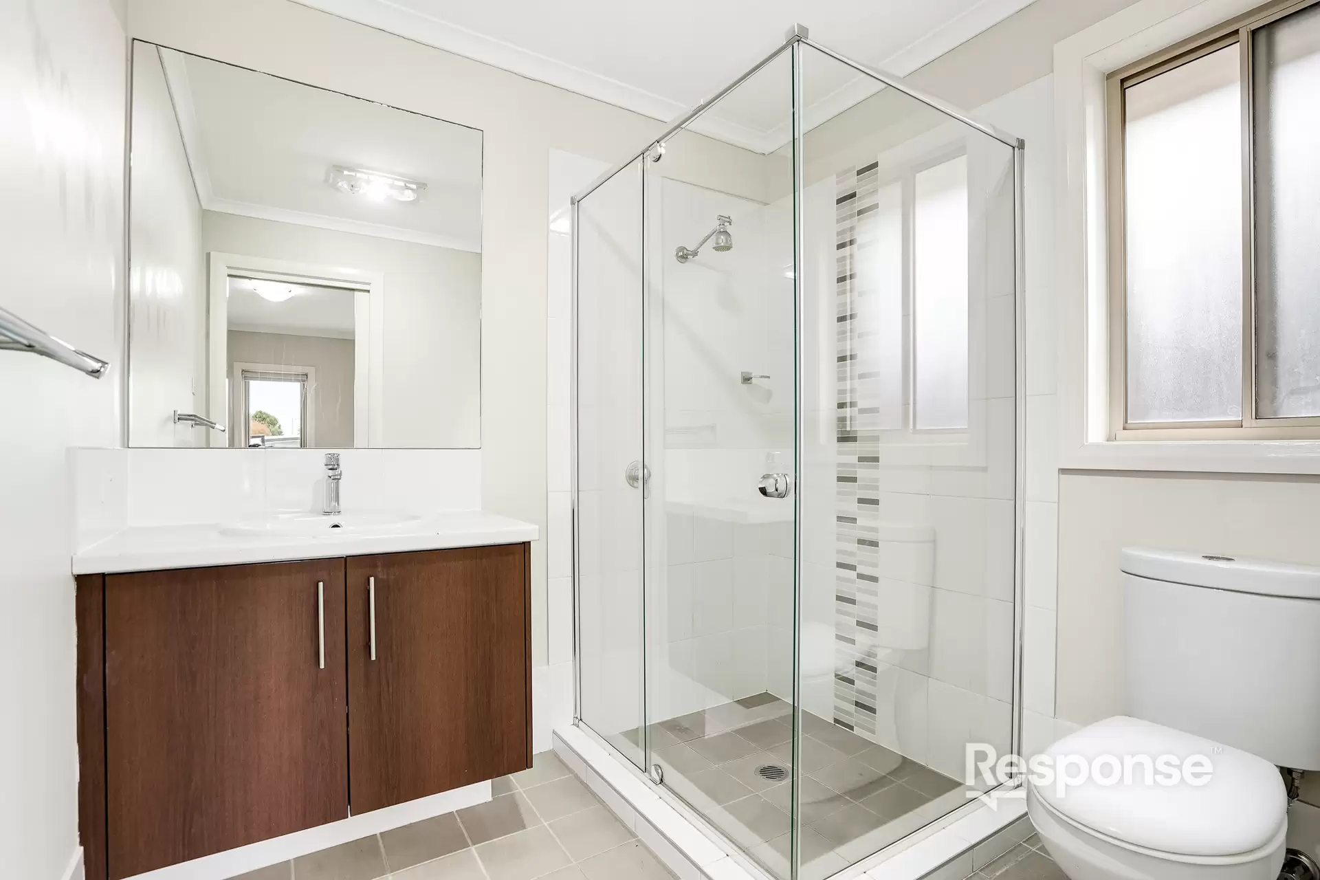 7 Flagship Ridge, Jordan Springs Leased by ResponseRE - image 1