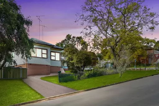 19 Hillcrest Avenue, Penrith For Sale by ResponseRE Walsh Sullivan Baulkham Hills