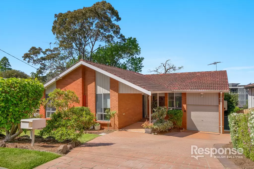 17 Naomi Street North, Baulkham Hills Auction by ResponseRE Walsh Sullivan Northmead