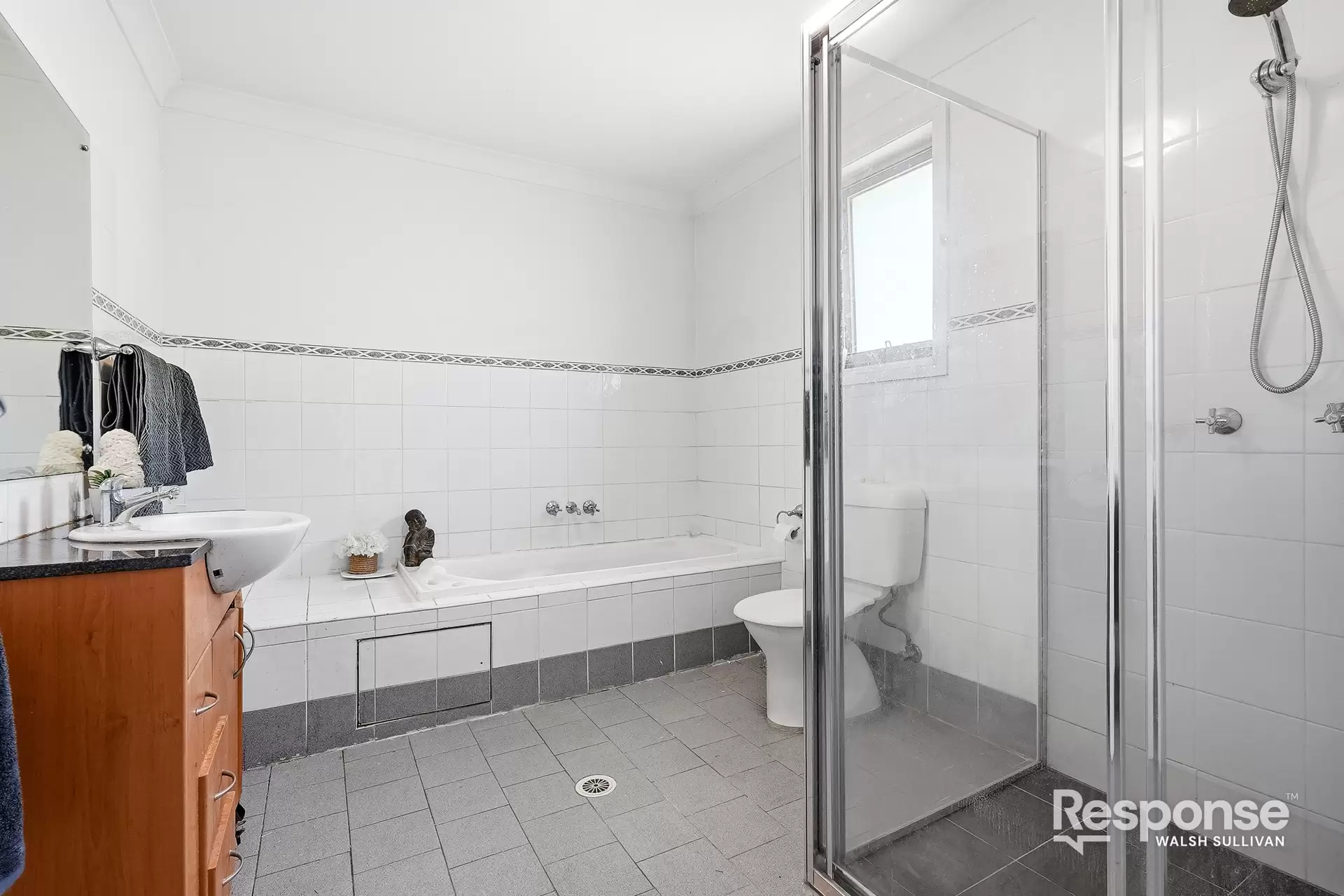 6/159-161 Windsor Road, Northmead For Sale by ResponseRE Walsh Sullivan Baulkham Hills - image 1