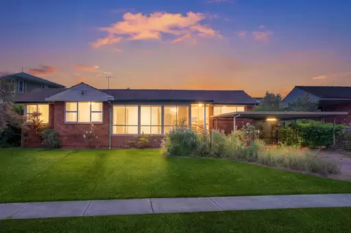 12 Cliff Avenue, Winston Hills Auction by ResponseRE Walsh Sullivan Baulkham Hills