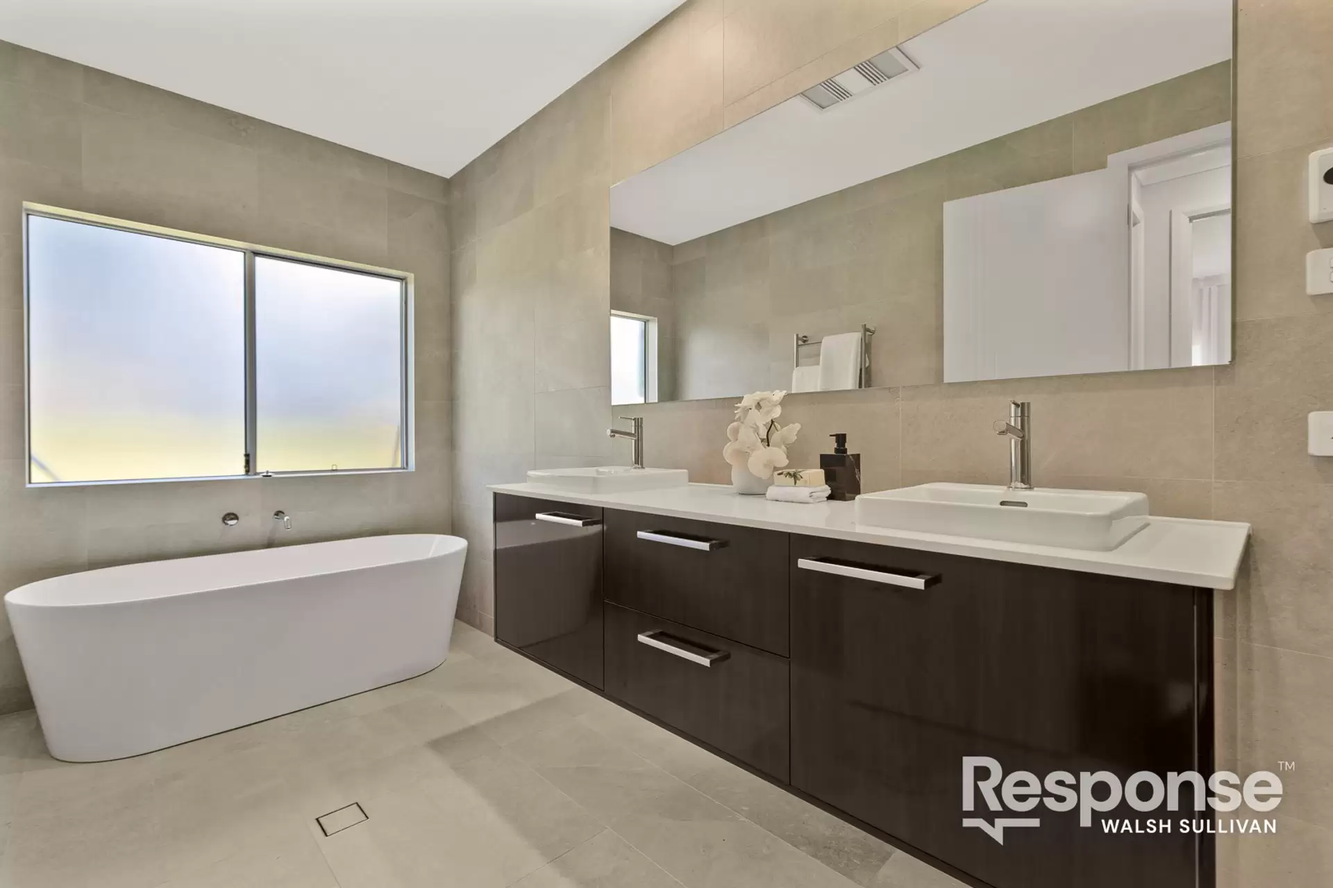 18 Aplite Circuit, Gables Auction by ResponseRE Walsh Sullivan Northmead - image 1