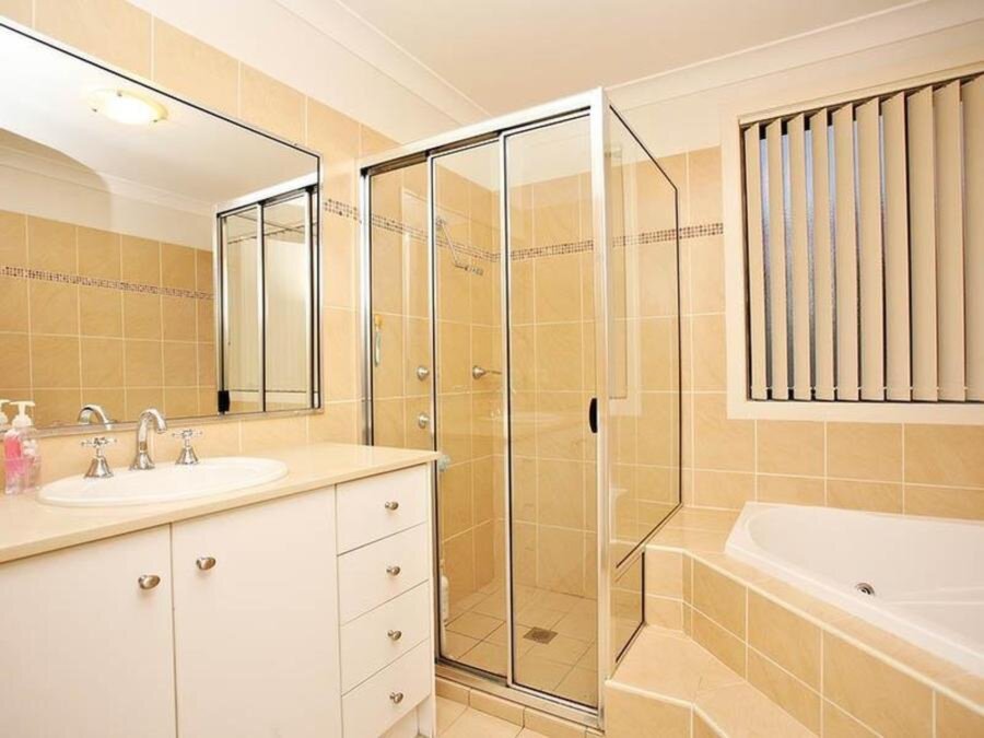 Glenwood Sold by ResponseRE Norwest - image 1