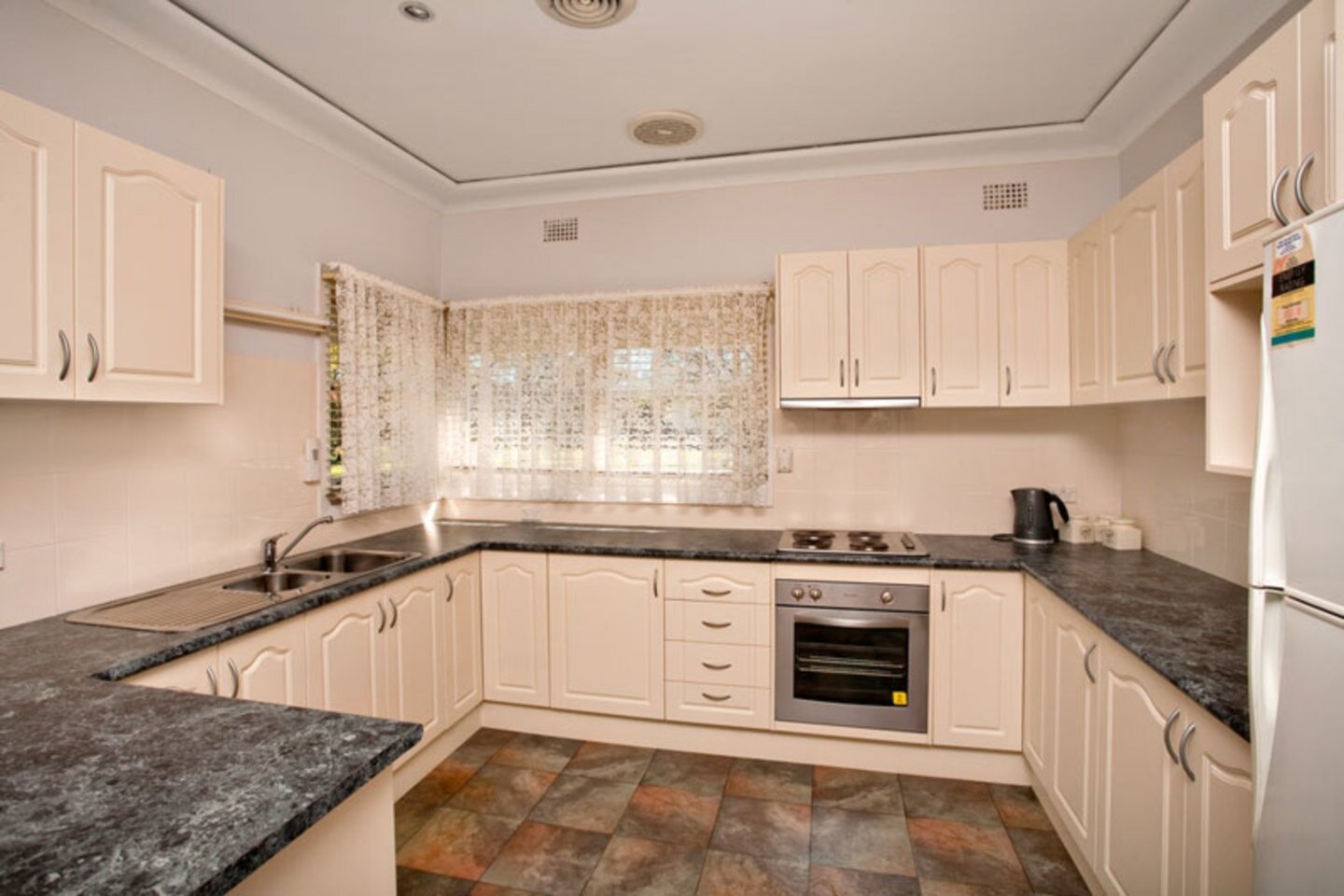 Marayong Sold by ResponseRE Norwest - image 1
