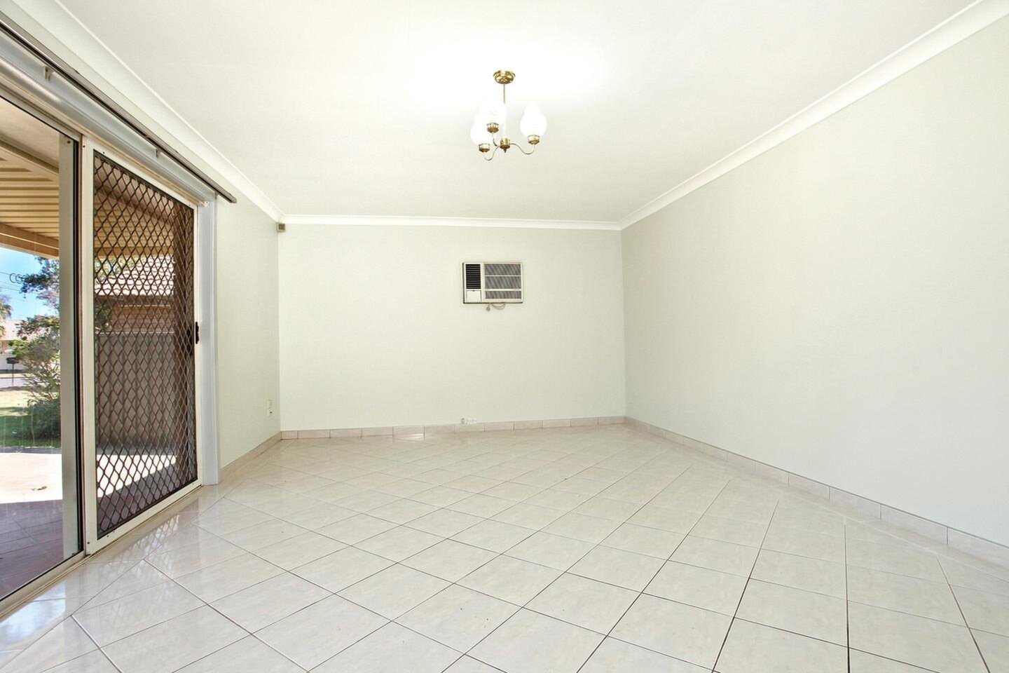 28 Kolodong Drive, Quakers Hill Sold by ResponseRE Norwest - image 1