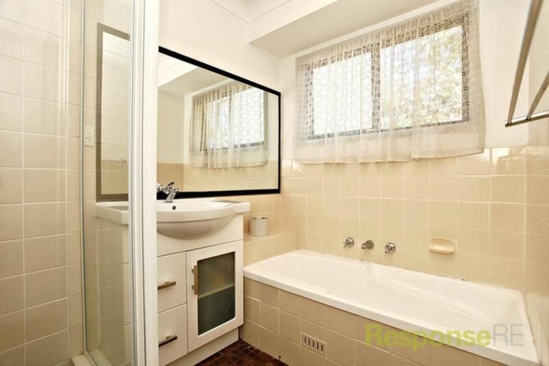 7 Fry Place, Quakers Hill Sold by ResponseRE Norwest - image 1
