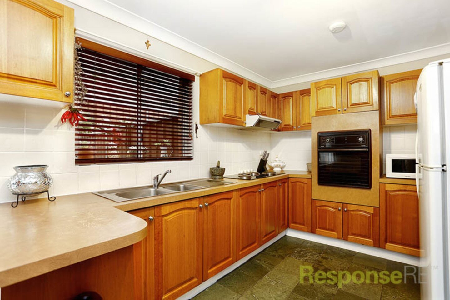 4/6 Wallace Street, Blacktown Sold by ResponseRE Norwest - image 1