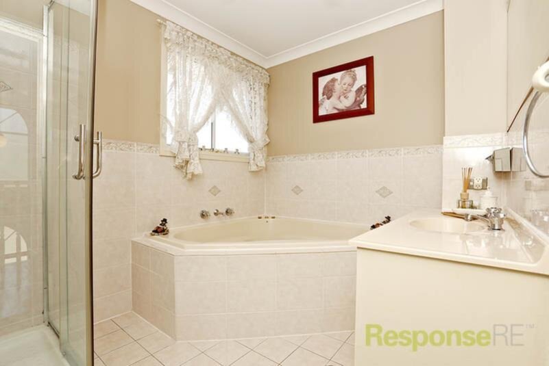 17 Sienna Grove, Woodcroft Sold by ResponseRE Norwest - image 1