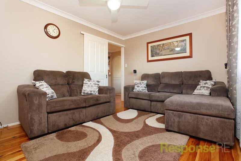 4 Denbern Street, Dean Park Sold by ResponseRE Norwest - image 1