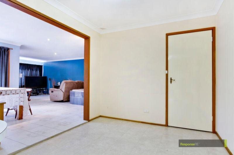 Kings Langley Sold by ResponseRE Walsh Sullivan Northmead - image 1