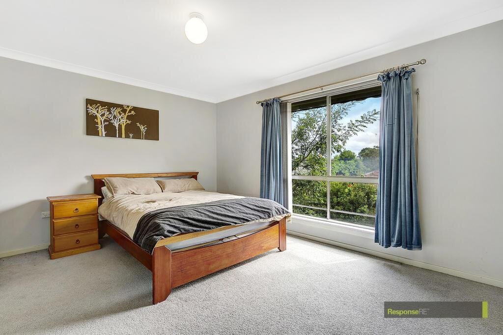 18 Lucinda Grove, Winston Hills Sold by ResponseRE Walsh Sullivan Baulkham Hills - image 1