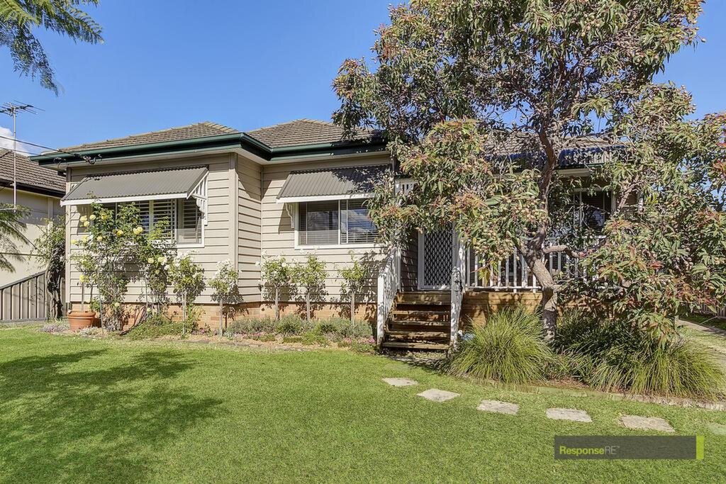 86 Bulli Road, Old Toongabbie Sold by ResponseRE Walsh Sullivan Northmead - image 1