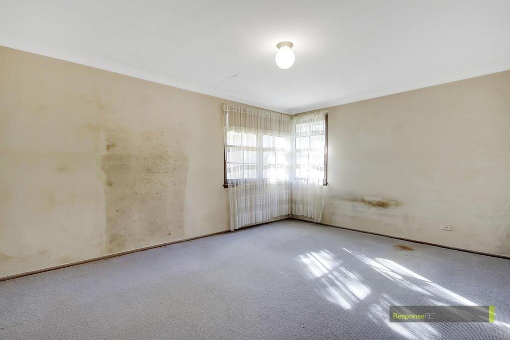 35 Cromarty Crescent, Winston Hills Sold by ResponseRE Walsh Sullivan Northmead - image 1
