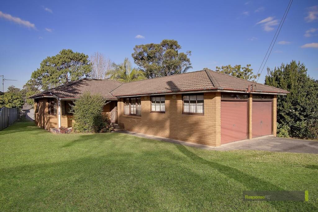 35 Cromarty Crescent, Winston Hills Sold by ResponseRE Walsh Sullivan Northmead - image 1
