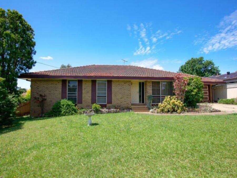 11 Kanangra Avenue, Baulkham Hills Sold by ResponseRE Walsh Sullivan Northmead - image 1