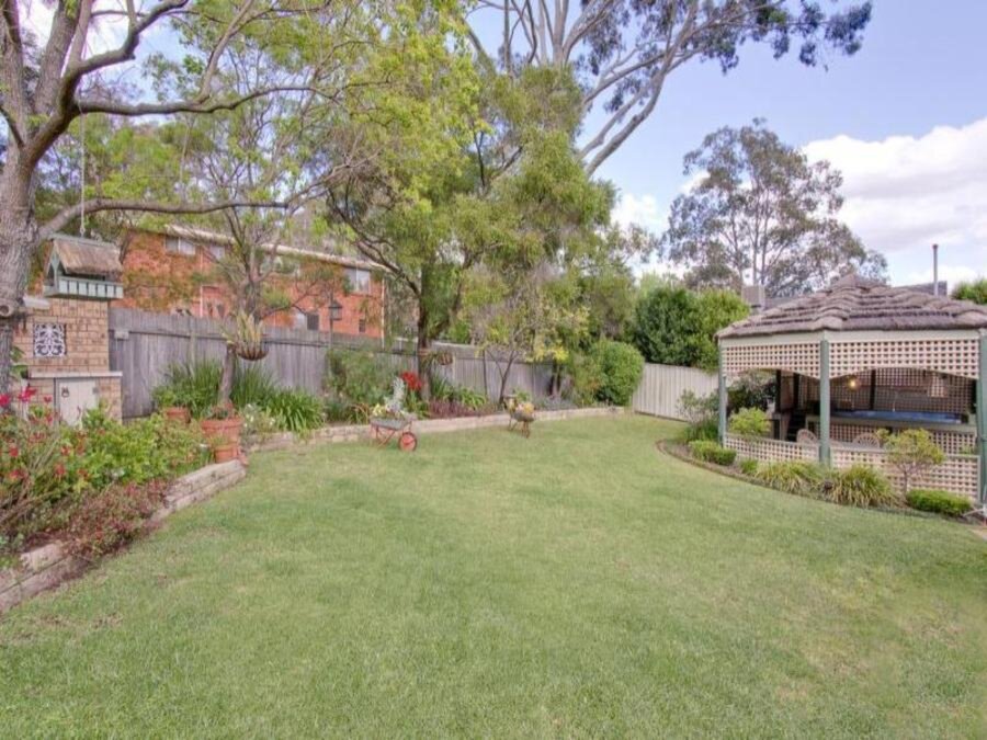 48 Kalimna Drive, Baulkham Hills Sold by ResponseRE Walsh Sullivan Baulkham Hills - image 1