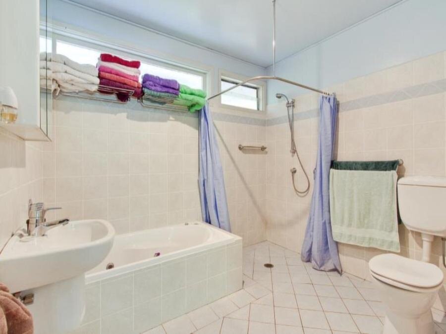 6 Brodie Circle, Baulkham Hills Sold by ResponseRE Walsh Sullivan Northmead - image 1
