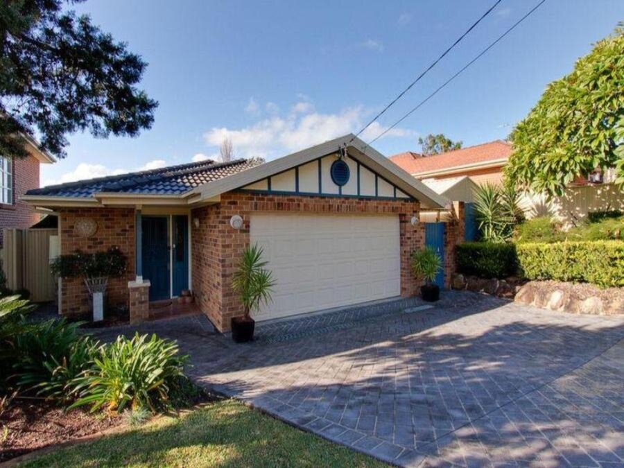 17 Murray Street, Northmead Sold by ResponseRE Walsh Sullivan Baulkham Hills - image 1