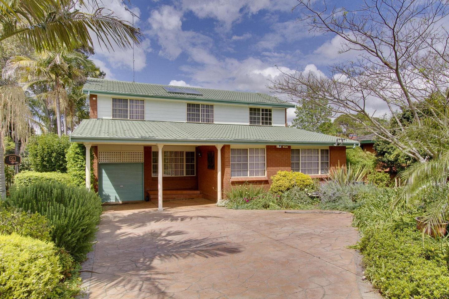 3 Huxley Drive, Winston Hills Sold by ResponseRE Walsh Sullivan Baulkham Hills - image 1