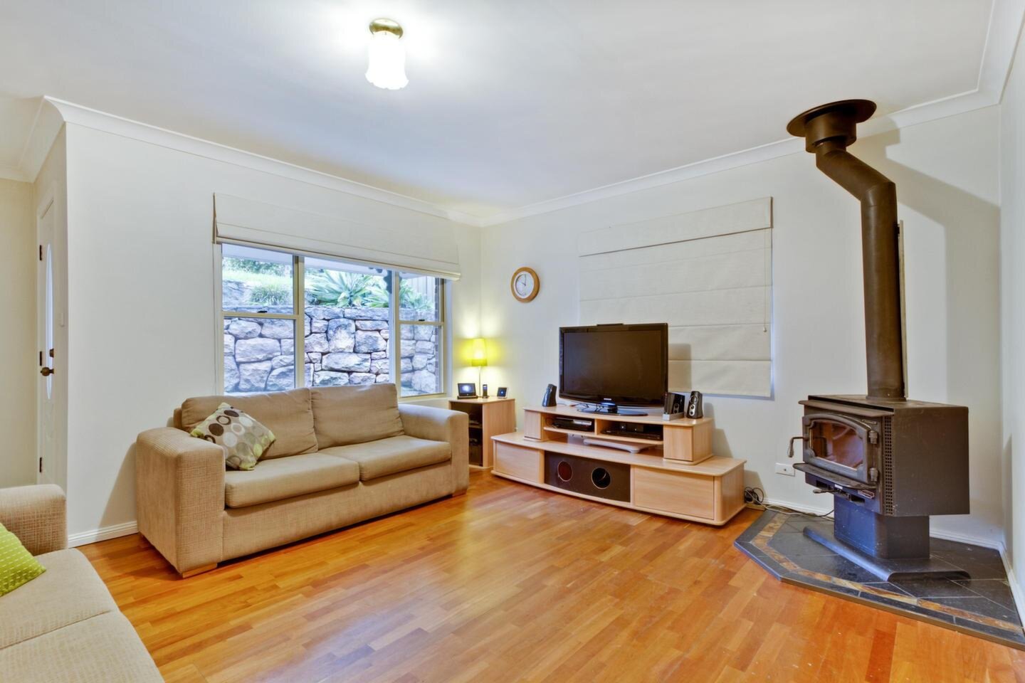 41 Willow Drive, Baulkham Hills Sold by ResponseRE Walsh Sullivan Northmead - image 1
