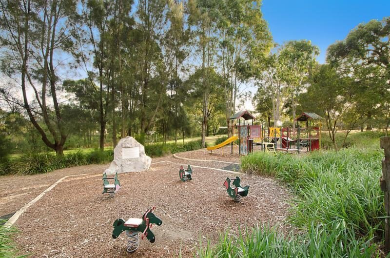 5 Volta Place, Winston Hills Sold by ResponseRE Walsh Sullivan Northmead - image 1