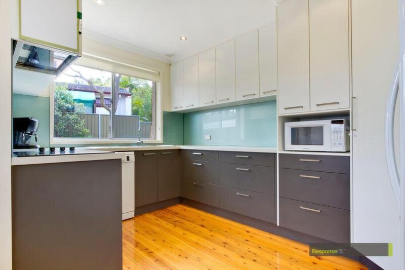 8 Kempe Parade, Kings Langley Sold by ResponseRE Walsh Sullivan Northmead - image 1