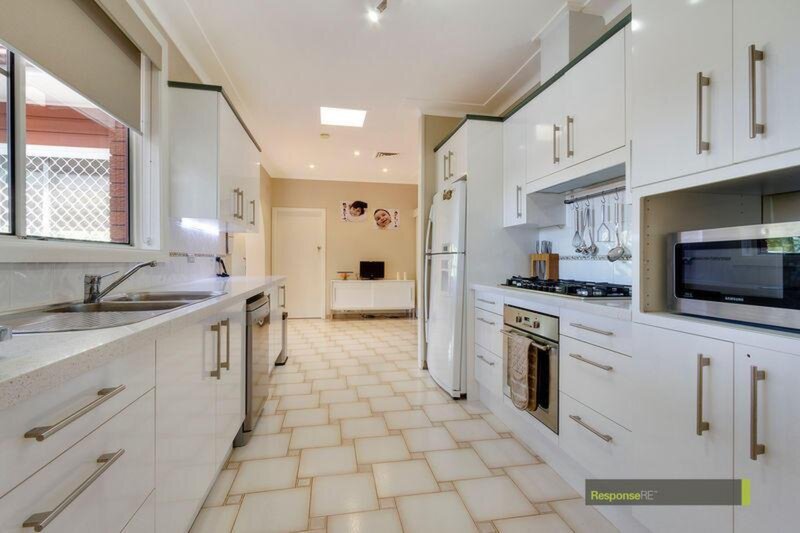 5 Merinda Avenue, Baulkham Hills Sold by ResponseRE Walsh Sullivan Northmead - image 1