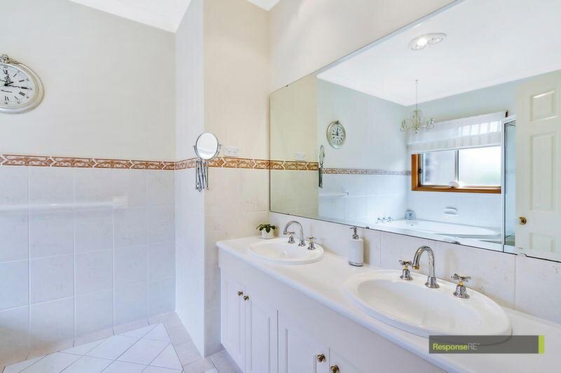 6 /174 -17 Old Northern Road, Castle Hill Sold by ResponseRE Walsh Sullivan Northmead - image 1