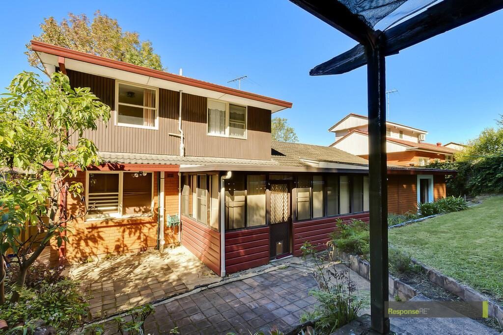 39 Christopher Street, Baulkham Hills Sold by ResponseRE Walsh Sullivan Northmead - image 1