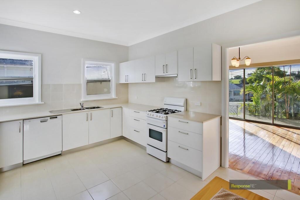 4 Jannarn Grove, Seven Hills Sold by ResponseRE Walsh Sullivan Northmead - image 1