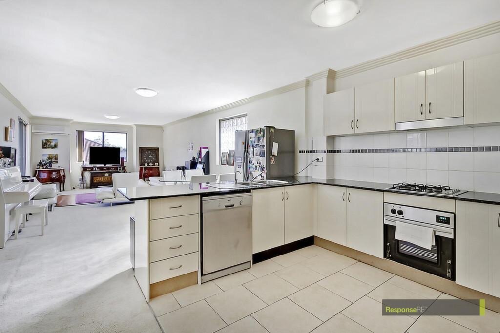 24/12-18 Conie Avenue, Baulkham Hills Sold by ResponseRE Walsh Sullivan Northmead - image 1