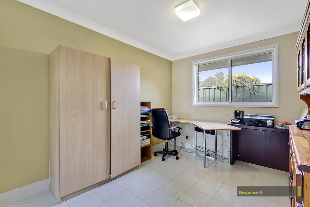 41 Amphitheatre Circuit, Baulkham Hills Sold by ResponseRE Walsh Sullivan Baulkham Hills - image 1