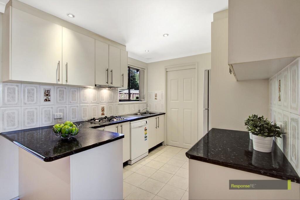 34 Botany Boulevard, Kings Langley Sold by ResponseRE Walsh Sullivan Northmead - image 1