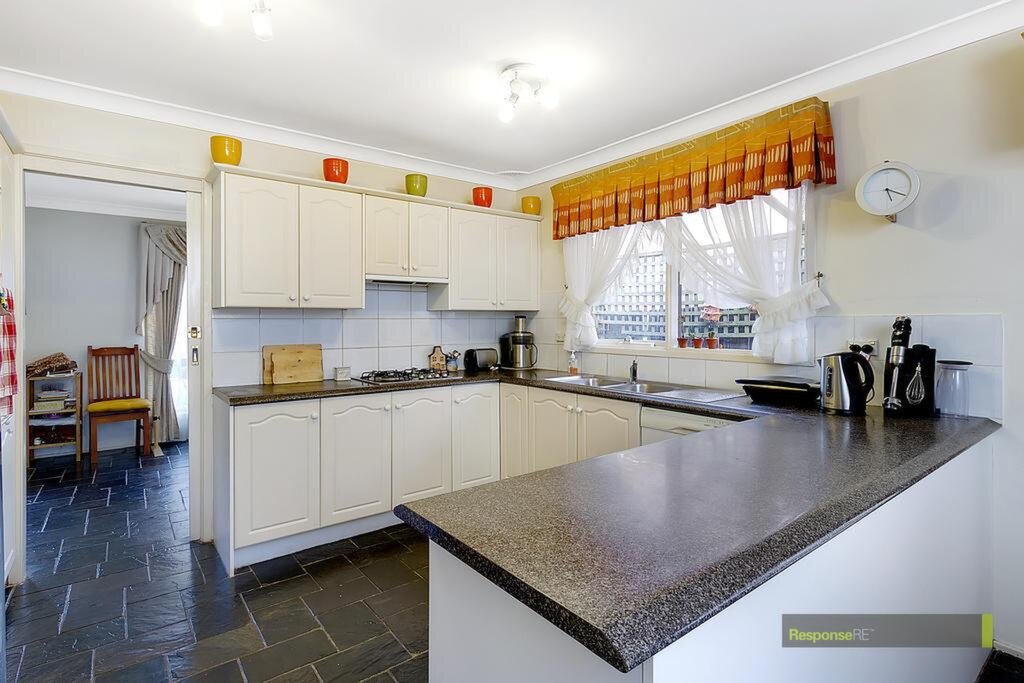 34 Model Farms Road, Winston Hills Sold by ResponseRE Walsh Sullivan Northmead - image 1