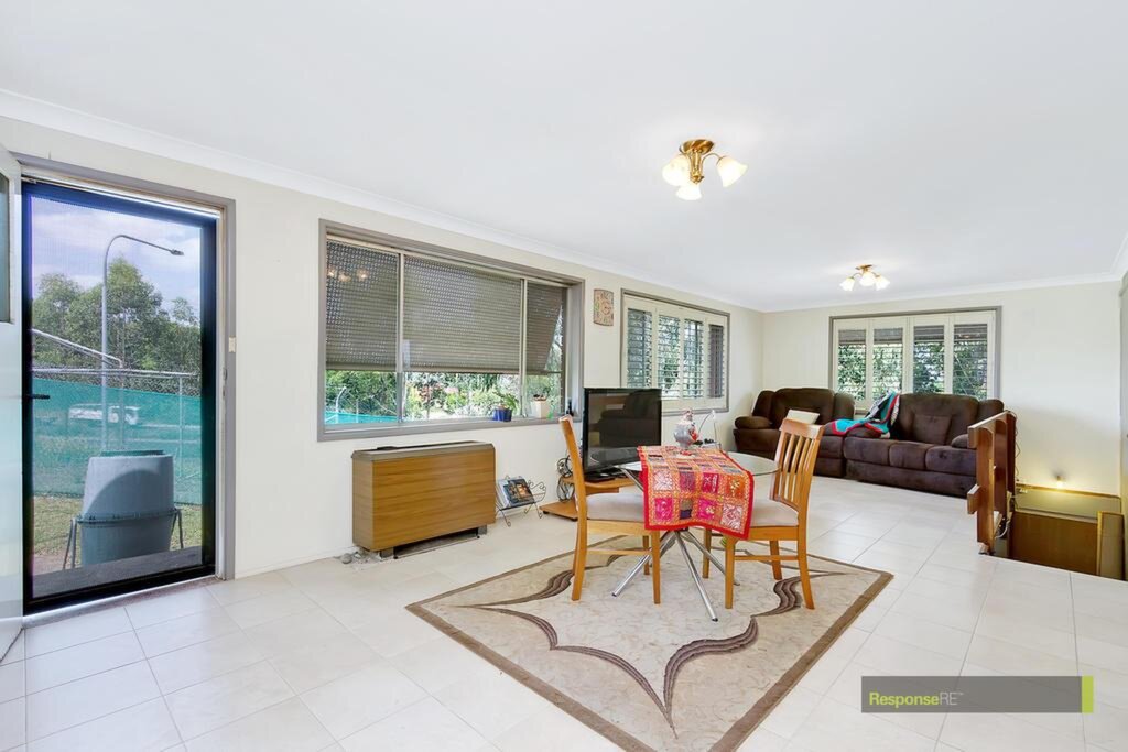 8 Strauss Place, Seven Hills Sold by ResponseRE Walsh Sullivan Northmead - image 1
