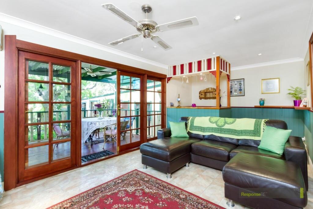 21 Model Farms Road, Winston Hills Sold by ResponseRE Walsh Sullivan Baulkham Hills - image 1