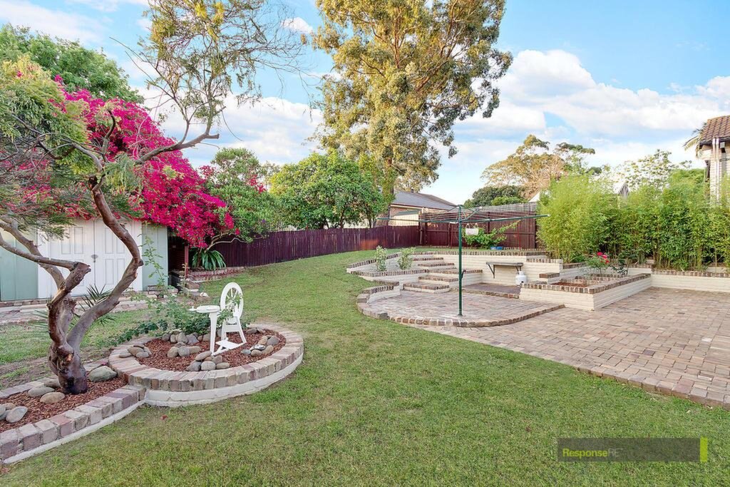 37 Glanmire Road, Baulkham Hills Sold by ResponseRE Walsh Sullivan Northmead - image 1