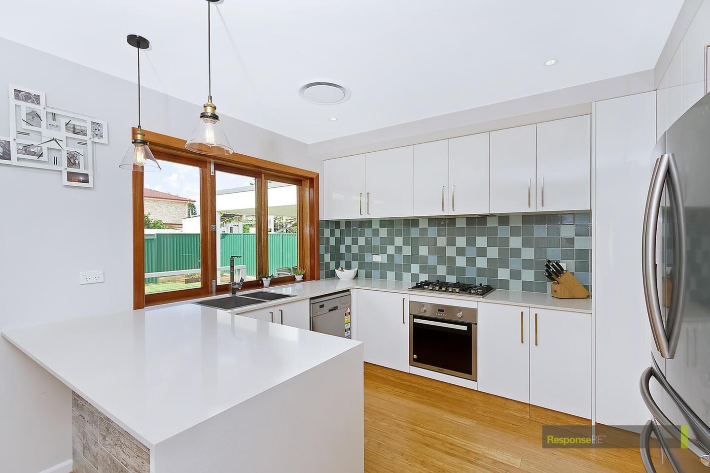 1 Una Place, Toongabbie Sold by ResponseRE Walsh Sullivan Northmead - image 1