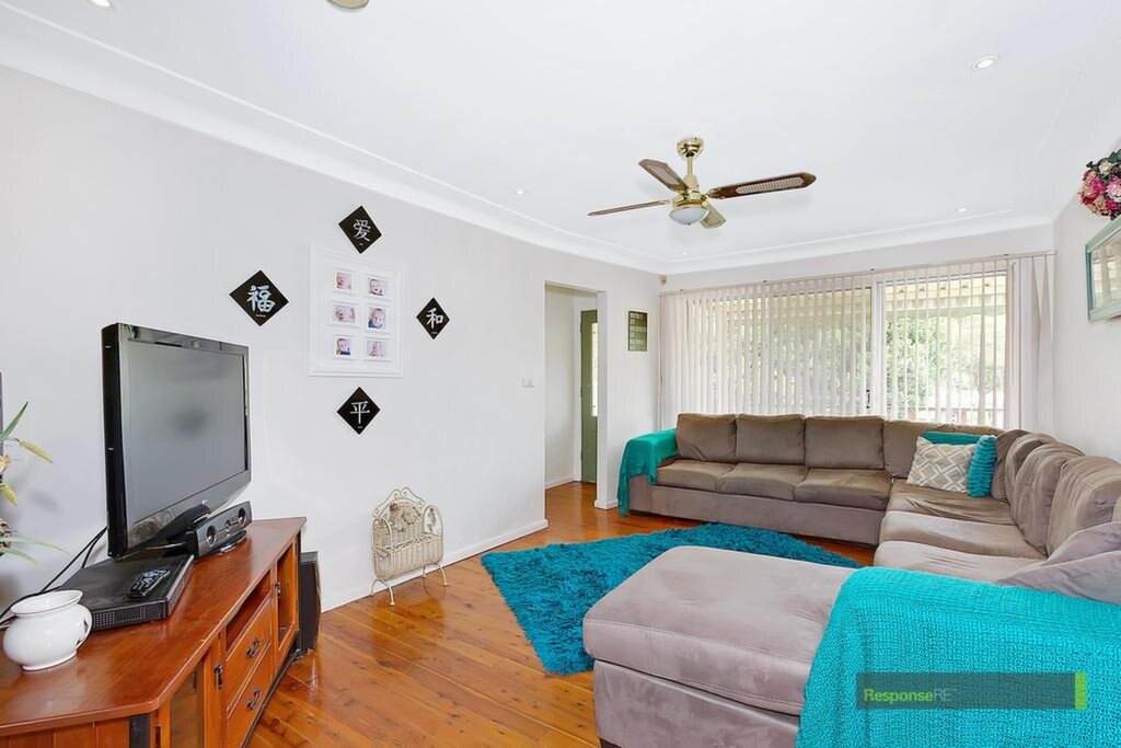 11 Elfrieda Street, Old Toongabbie Sold by ResponseRE Walsh Sullivan Northmead - image 1