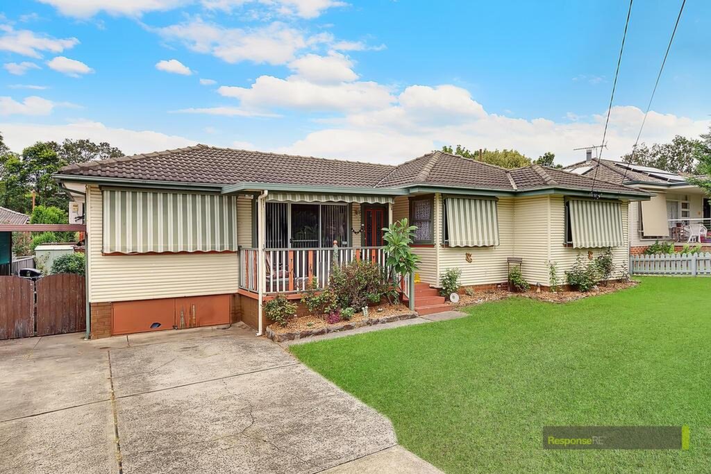11 Elfrieda Street, Old Toongabbie Sold by ResponseRE Walsh Sullivan Northmead - image 1